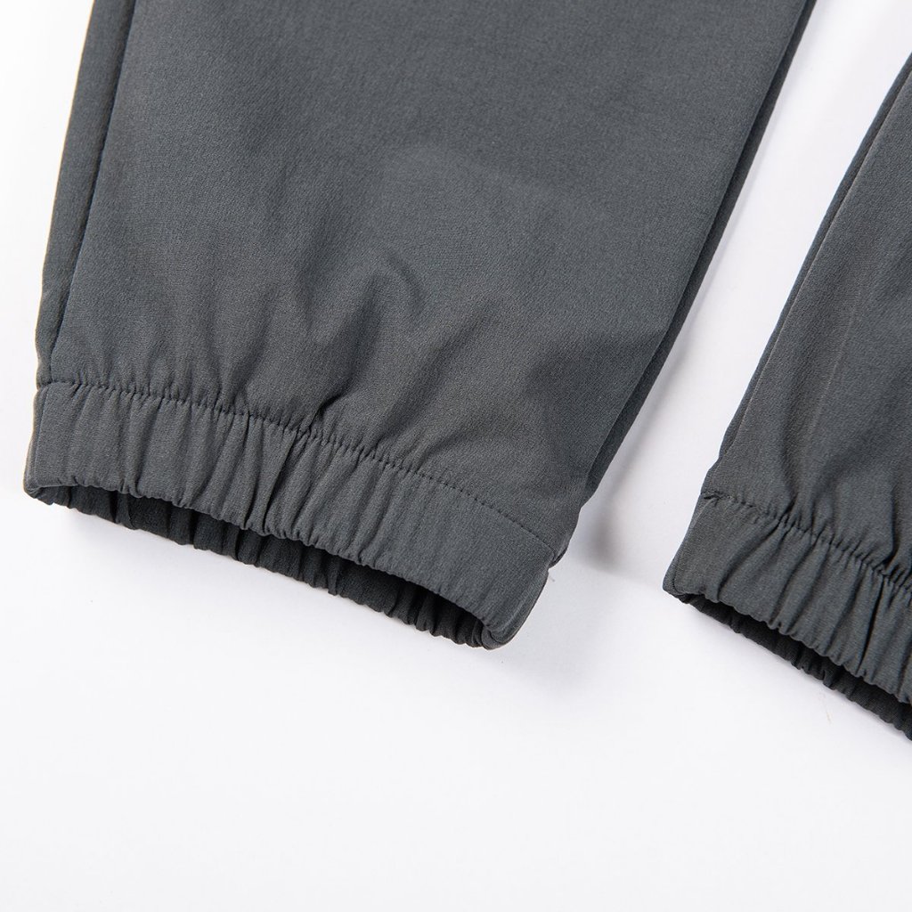 Quần Gió Thể Thao Nam Dài ZENOMA Gấu Bo Dáng Jogger Bo Chân Thể Thao Vải Co Dãn Thoải Mái Vận Động – D329