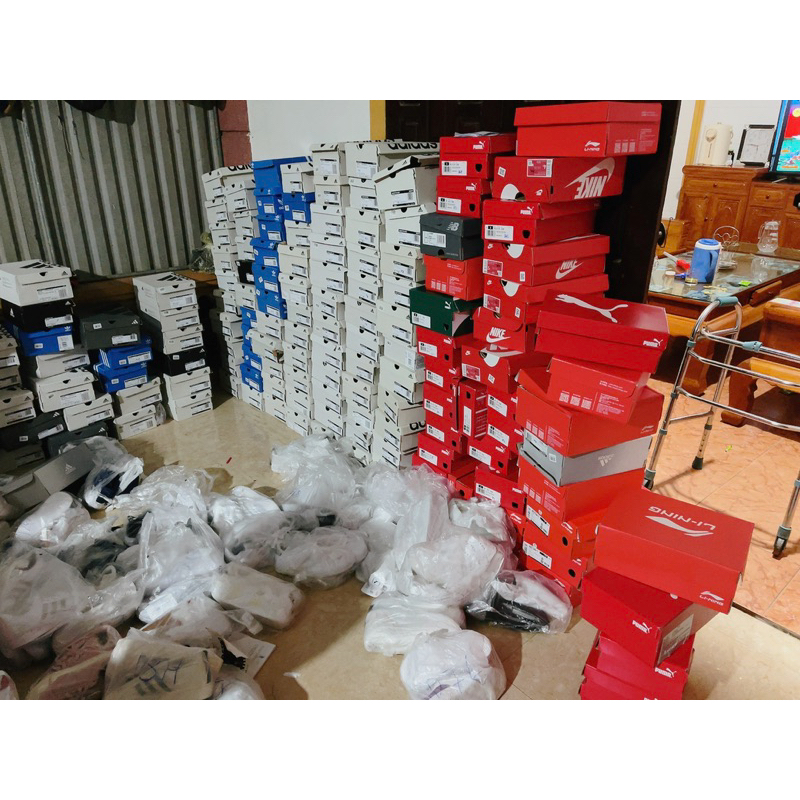 Giày adi.das trả khach oder