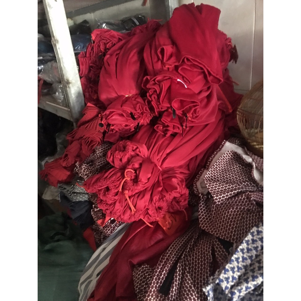 Áo lồng khuyên hoa - Áo lồng khuyên đỏ