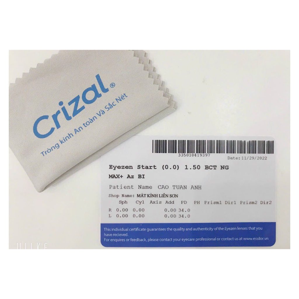 Tròng kính Essilor Eyezen chống ánh sáng xanh và đổi màu chính hãng