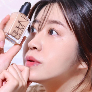 Kem Nền Dạng Lỏng NARS Light Reflecting Foundation 30ml