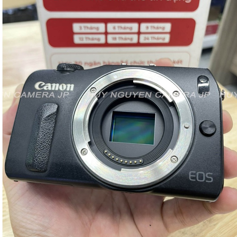 MÁY ẢNH CANON M VÀ  ỐNG KÍNH CANON 22 F2 STM ĐẸP. MÀN HÌNH CẢM ỨNG