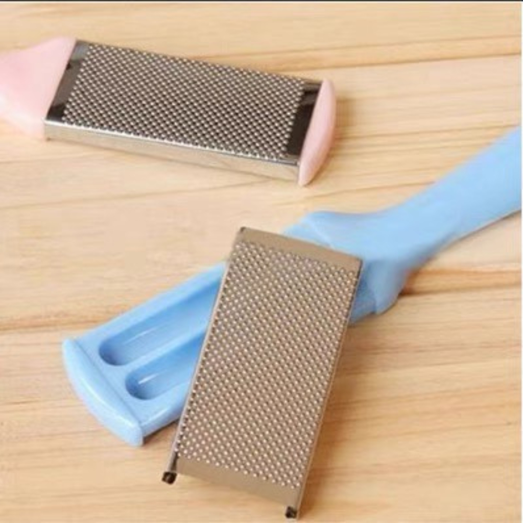 Dụng cụ chà gót chân loại bỏ tế bào chết có 2 mặt bằng thép không gỉ an toàn tiện dụng
