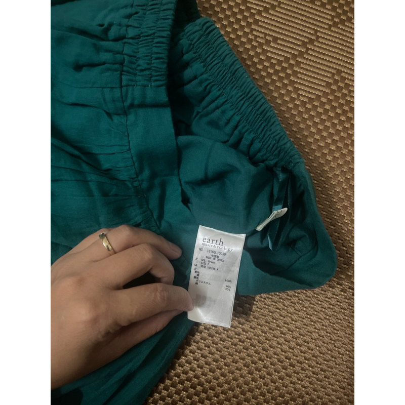 Chân váy earth freesize