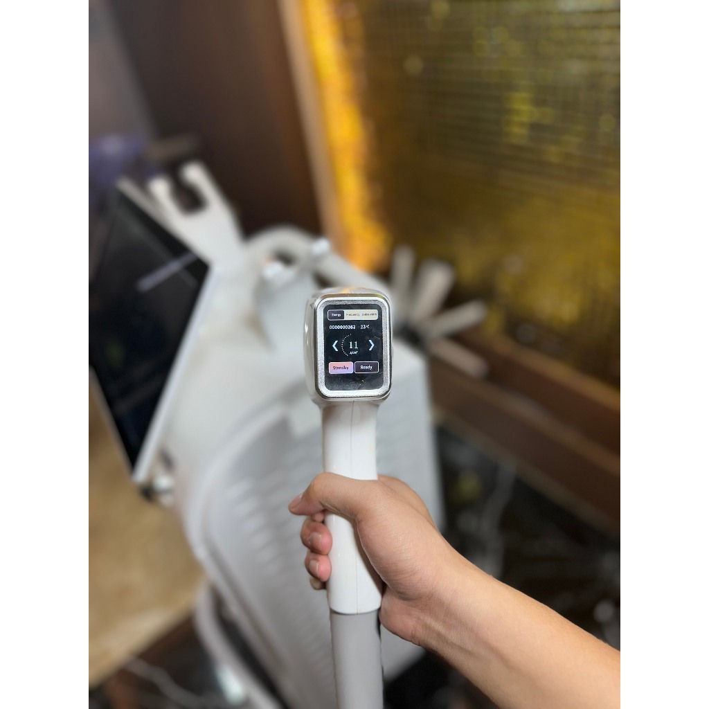 Máy Triệt Lông Soprano Titanium Tay Cảm Ứng | 12 Thanh Đơn và 24 Thanh Kép