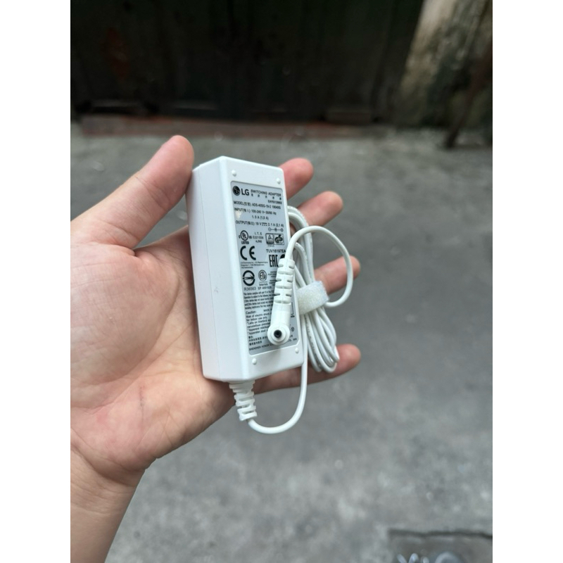 Sạc laptop LG Gram 19V-2.1A chính hãng LG cung cấp