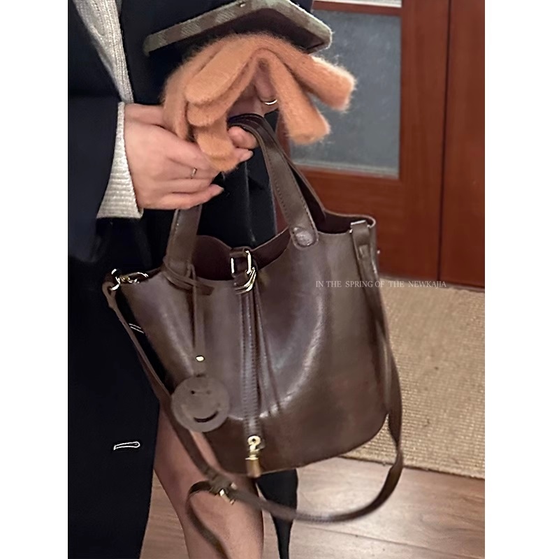 Túi xách nữ cầm tay Tuinhacam túi quai xách đeo chéo đa năng da mềm thời trang nữ Hàn Quốc - TNC101