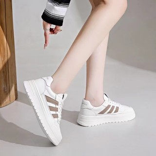 giày thể thao độn đế nữ A55