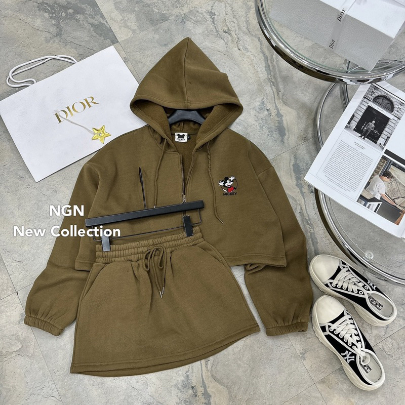 Sét áo khoác nỉ thêu hình mickey có mũ + chân váy chữ A
