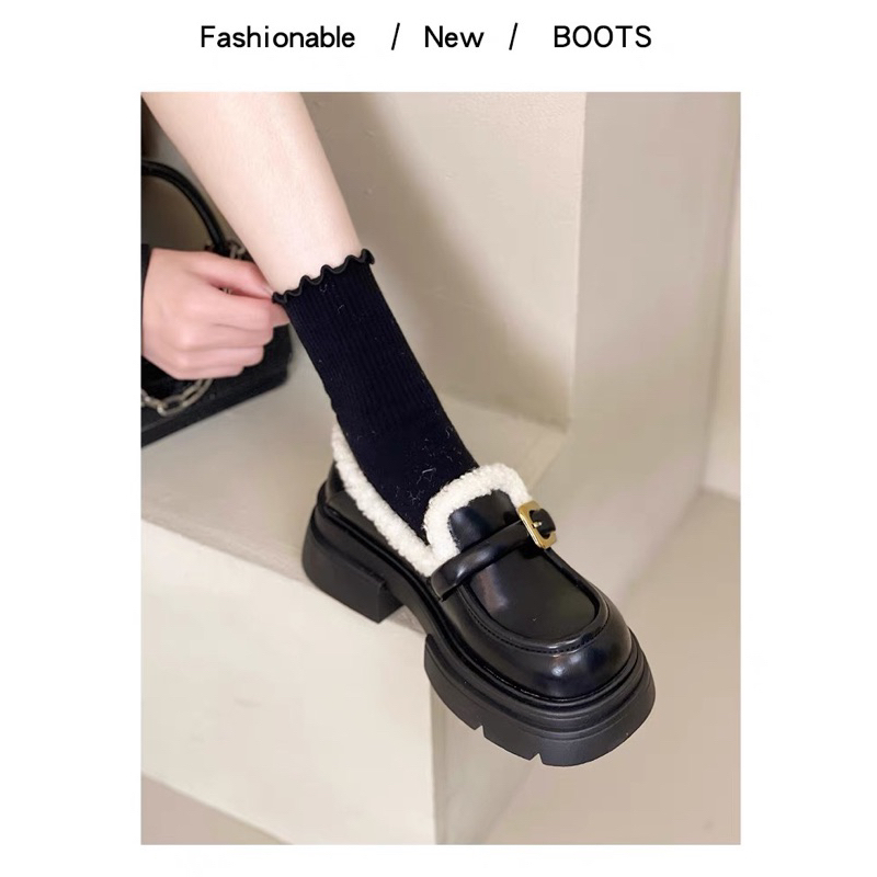 Giày lười nữ lót lông cừu khuy đồng đế dày cao 6cm