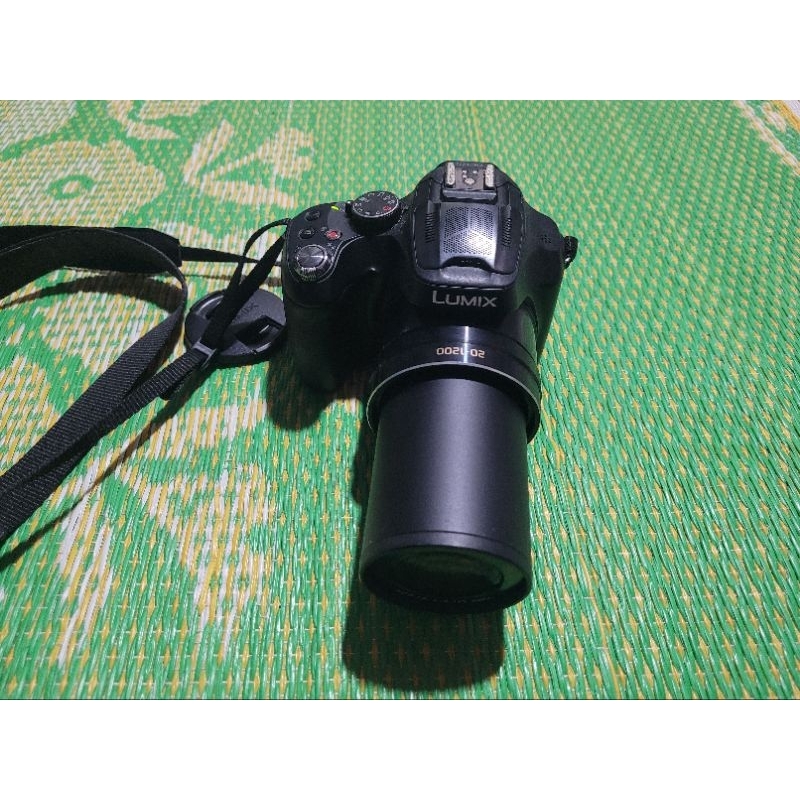 máy quay phim chụp ảnh siêu zoom 60x LUMIX FZ70 panasonic