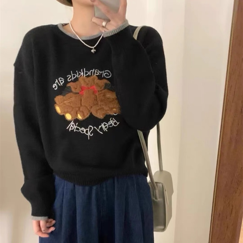 Áo len dài tay thêu gấu, áo sweater nữ dệt kim form rộng phong cách hàn quốc - OSAA DAILY