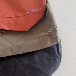 Túi đeo chéo LuLulemon Roll-Top