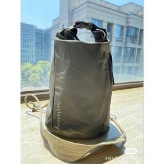 Túi đeo chéo LuLulemon Roll-Top