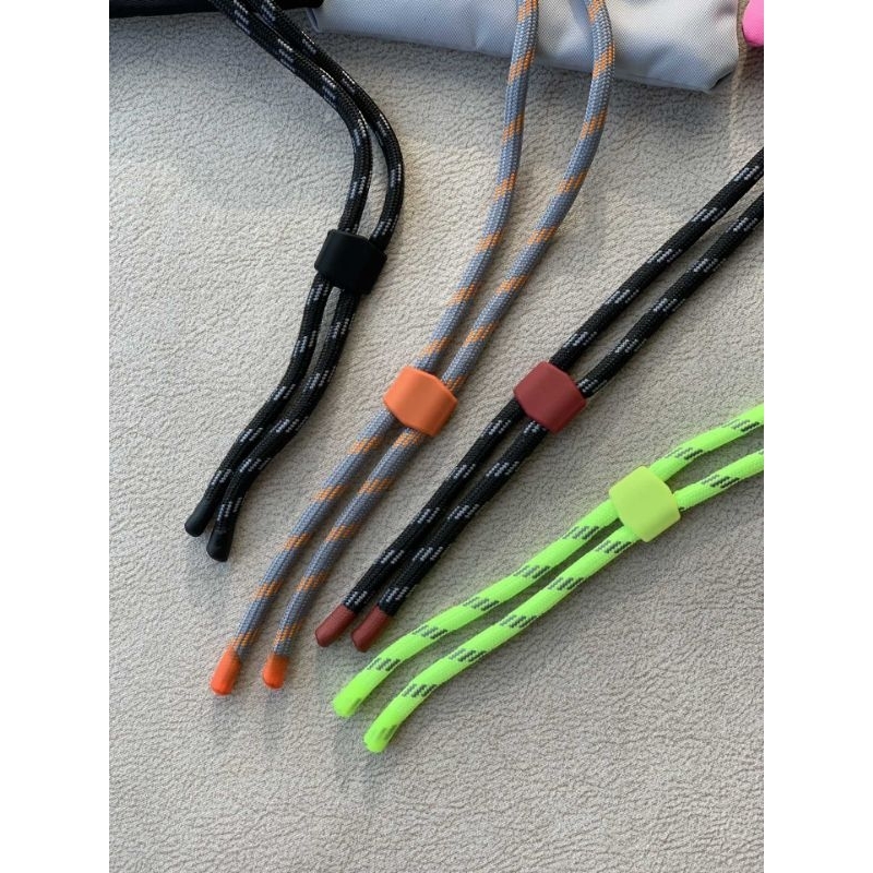 Túi đeo chéo LuLuLemon Play Forward Crossbody Pouch