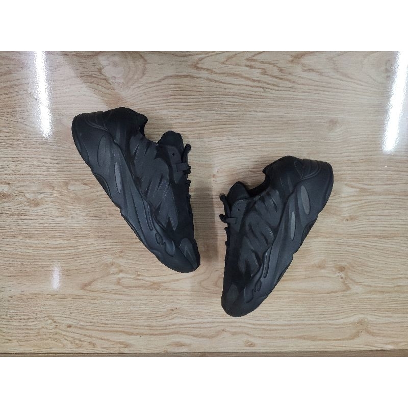 (2hand) giày Adidas Yeezy boost 700 phản quang sz 41