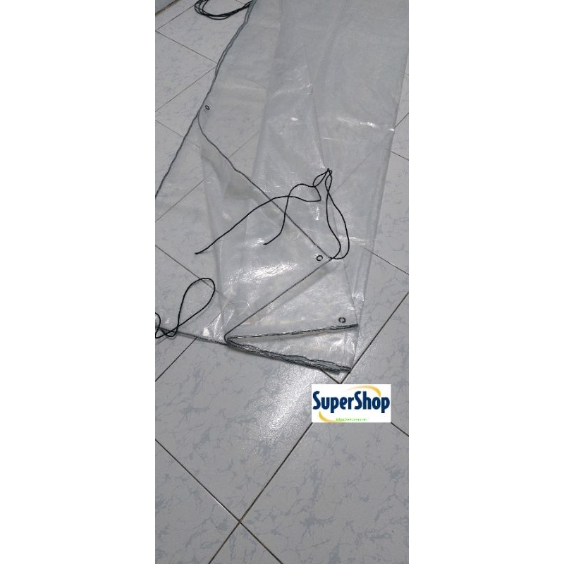 Bạt Tapaulin Trong Suốt may viền và đóng khuy