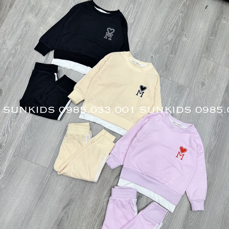 Bộ nỉ bé gái Mari Logo trái tim ngực