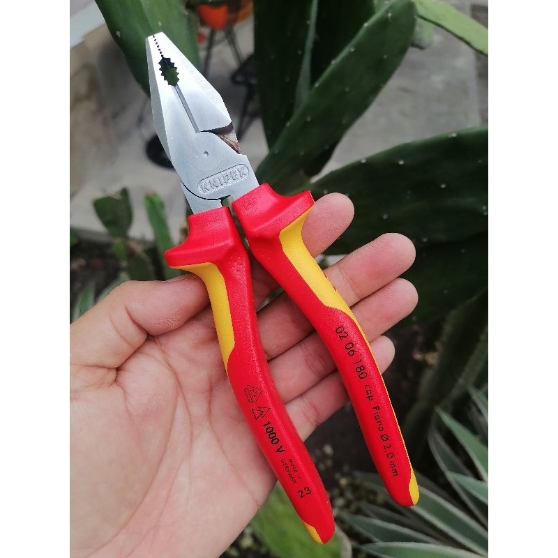 Kìm Đa Năng 180mm Cách Điện 1000 Volt Knipex 02 06 180