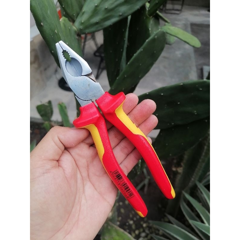 Kìm Đa Năng 180mm Cách Điện 1000 Volt Knipex 02 06 180