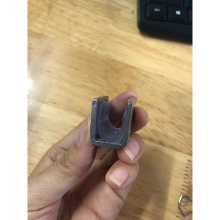 Kẹp kính U inox 304 nhỏ