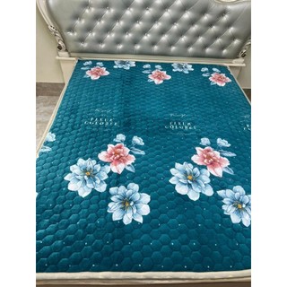 Thảm YUKi trải giường, trải sàn thảm lông cừu cao cấp 3 lớp len lông cừu mẫu mới năm 2023