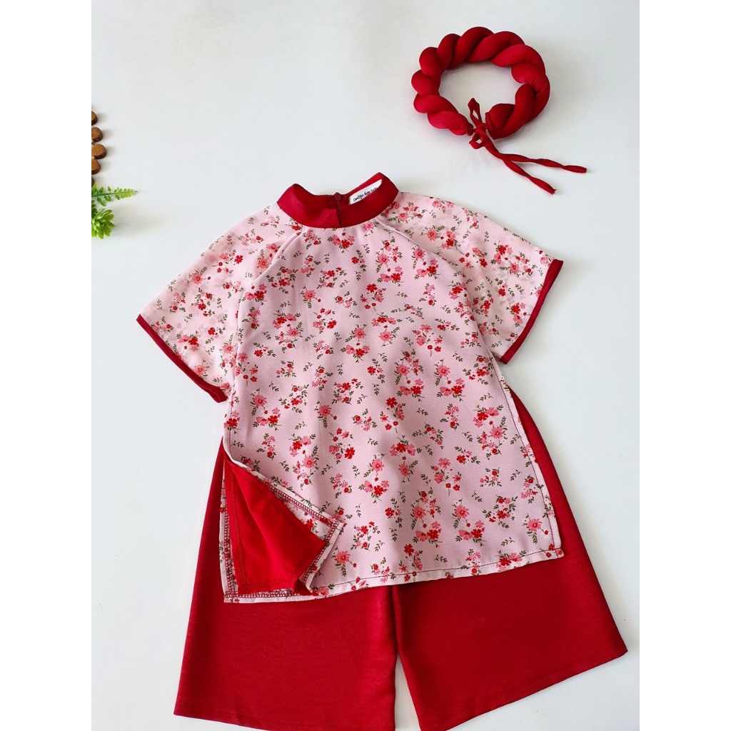 Áo dài hoa nhí đỏ cho bé gái dễ thương 🍓[𝐓𝐀̣̆𝐍𝐆 𝐊𝐄̀𝐌 Mấn🍓 Su Shop- body thiết kế sinh nhật thôi nôi cho bé