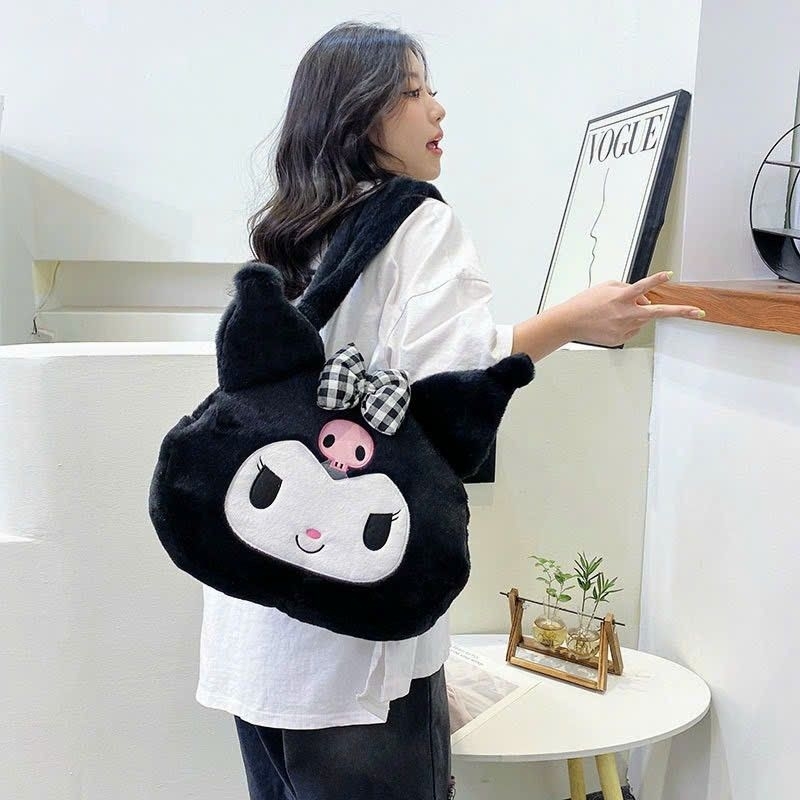 Túi Gấu Dâu  Đeo Vai Đeo Chéo Lông Mềm Mịn size 25 cm