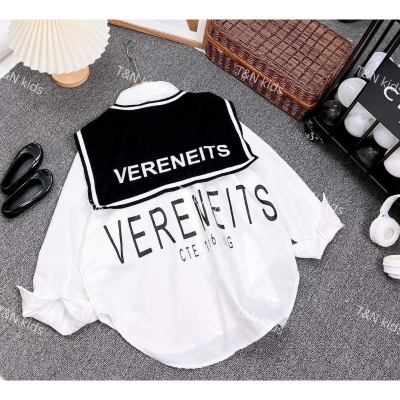 8 đến 30kg.áo sơmi trắng cho bé gái.hình thật trải sàn