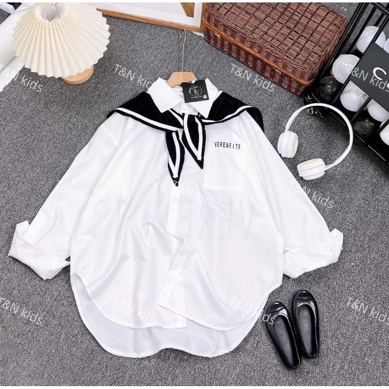 8 đến 30kg.áo sơmi trắng cho bé gái.hình thật trải sàn
