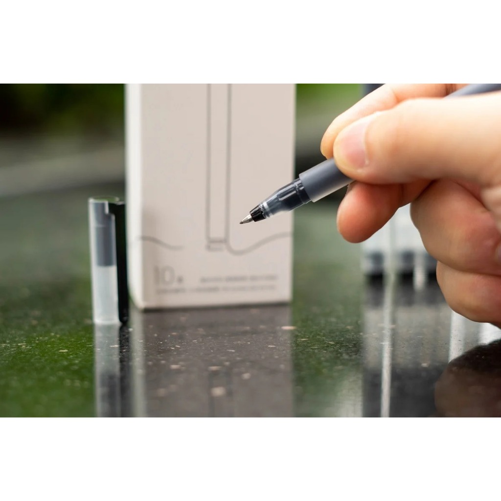 Bút bi nước Xiaomi ngòi 0.5mm màu đen, bền màu, mực nét bút gel học sinh