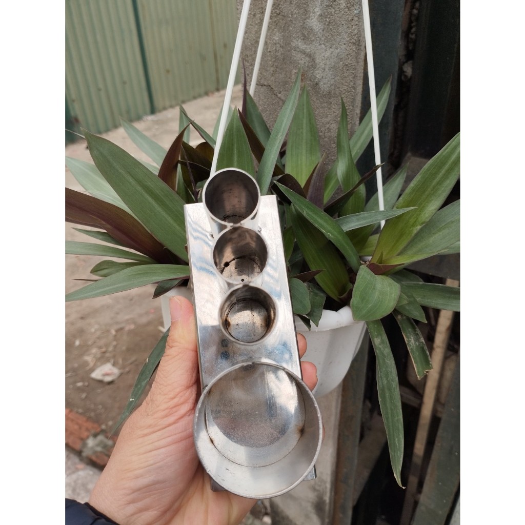 Khay Tắt Ngải Cứu Kèm Gạt Tàn Bằng Inox - Bao Giá Toàn Sàn
