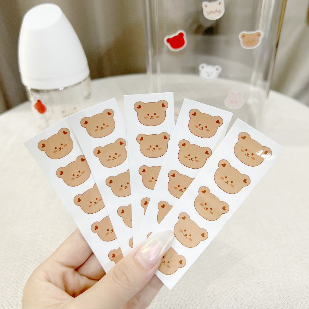 [ QUÀ TẶNG KHÔNG BÁN ] Sticker dán bình sữa đáng yêu Đồ dùng cho bé có chống nước Chịu nhiệt máy tiệt trùng