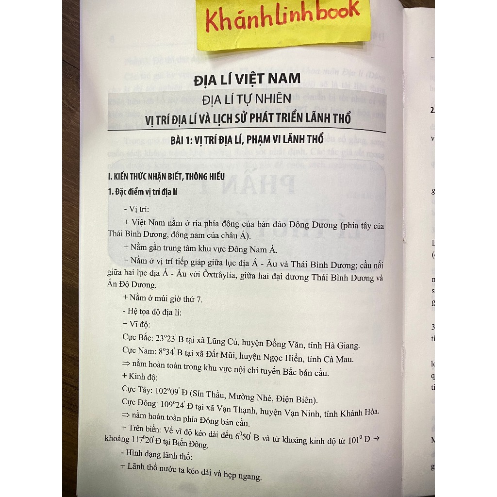 Sách - Chinh phục thủ khoa môn địa lí