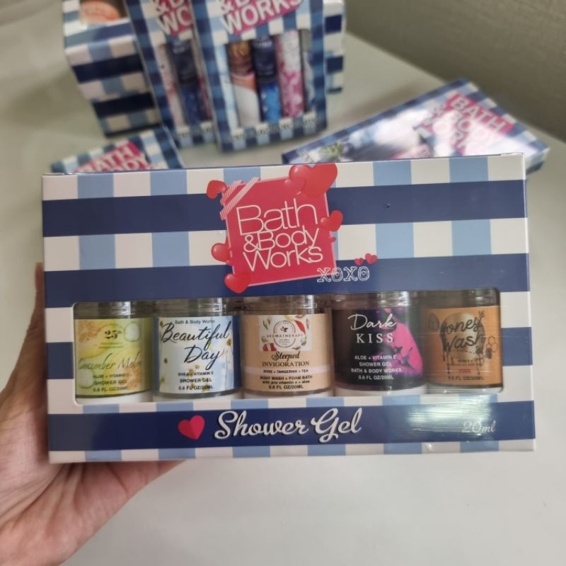 Set 5 chai sữa tắm nước hoa Bbw thơm mịn