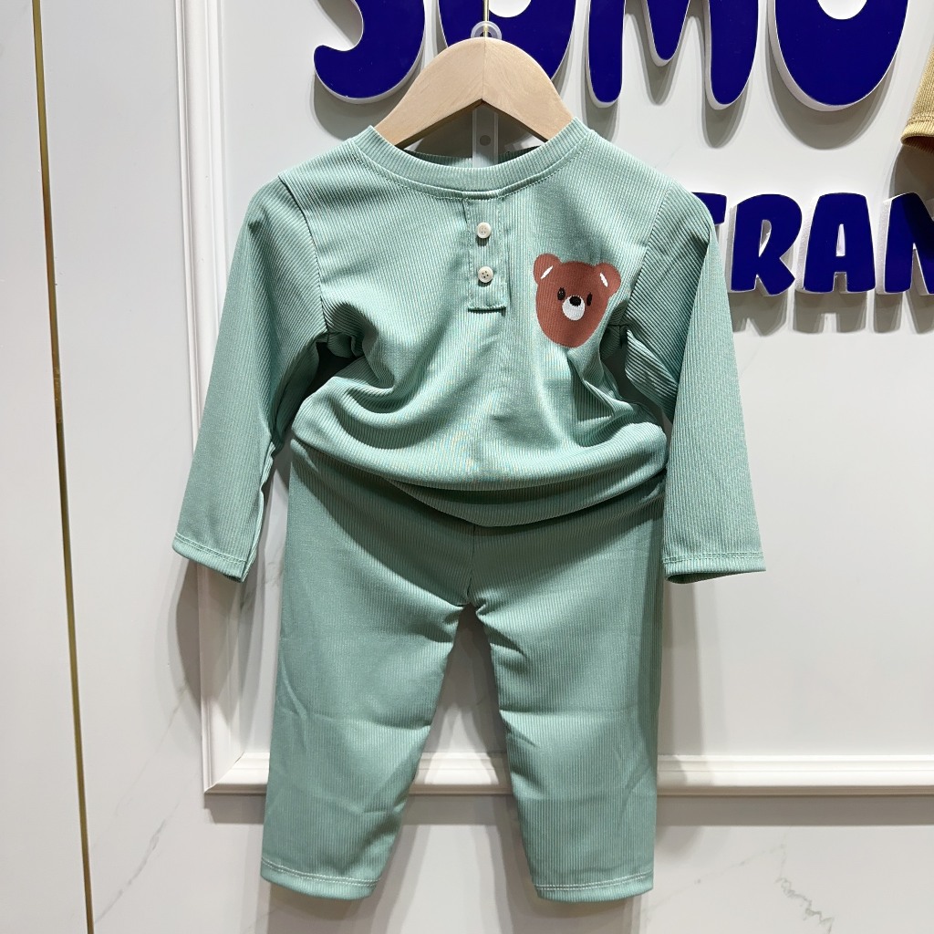 Bộ dài tay gân tăm cho bé trai bé gái in mặt gấu cực xinh cho bé từ 7 đến 17kg SUMO KIDS