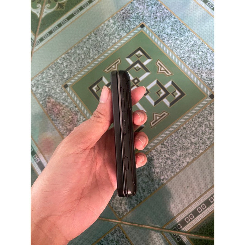 Xác điện thoại Nokia C6 00 zin lỗi 2 phím