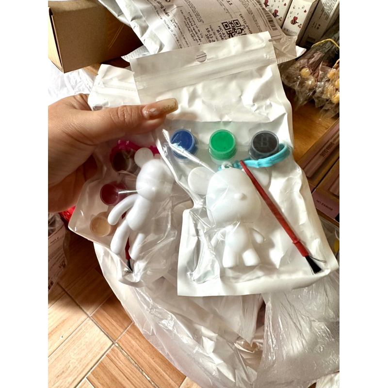 Móc khóa Bearbrick tô màu sáng tạo