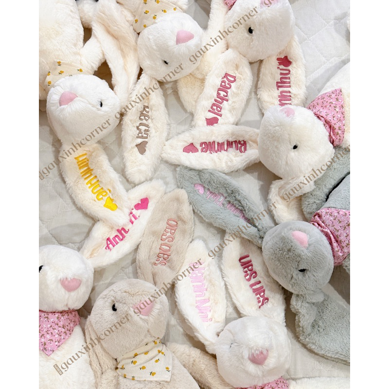Thỏ bông thêu tên màu TRẮNG KEM lông mềm kèm yếm hoa loại 1 cao cấp quà tặng cho bé jellycat