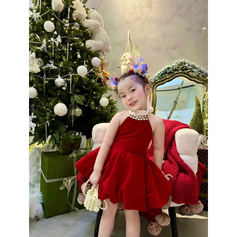 Váy đầm nhung cổ yếm 2 màu cho bé gái 10-30kg