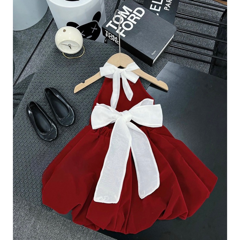 Váy đầm nhung cổ yếm 2 màu cho bé gái 10-30kg