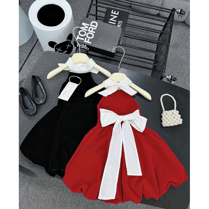 Váy đầm nhung cổ yếm 2 màu cho bé gái 10-30kg