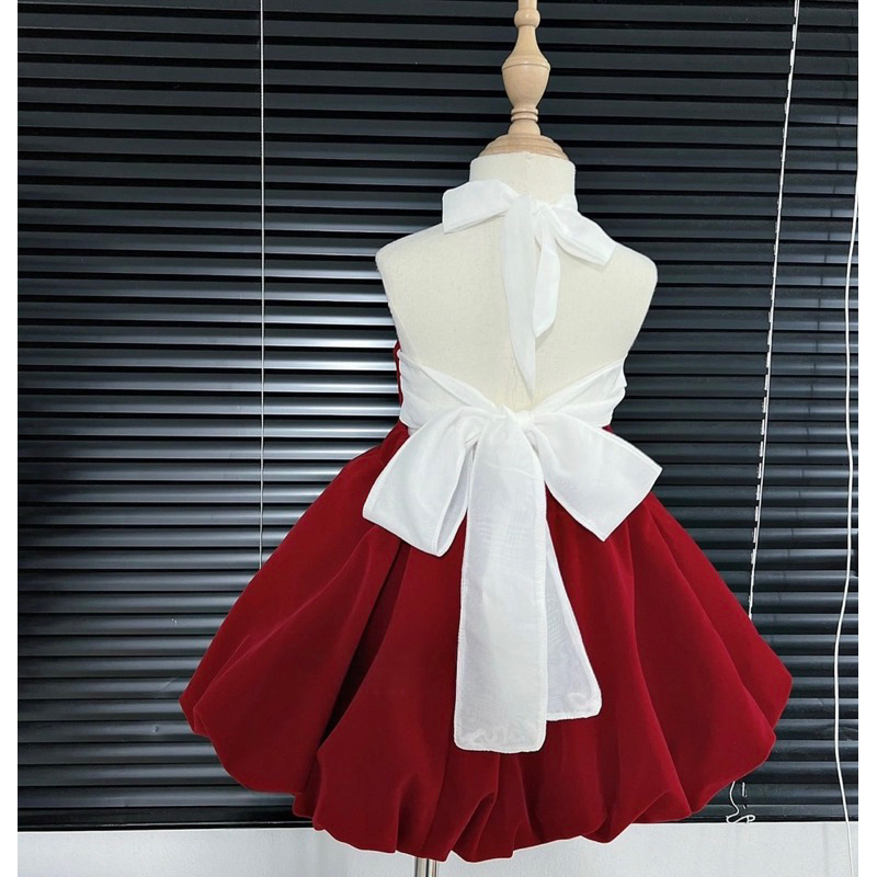 Váy đầm nhung cổ yếm 2 màu cho bé gái 10-30kg