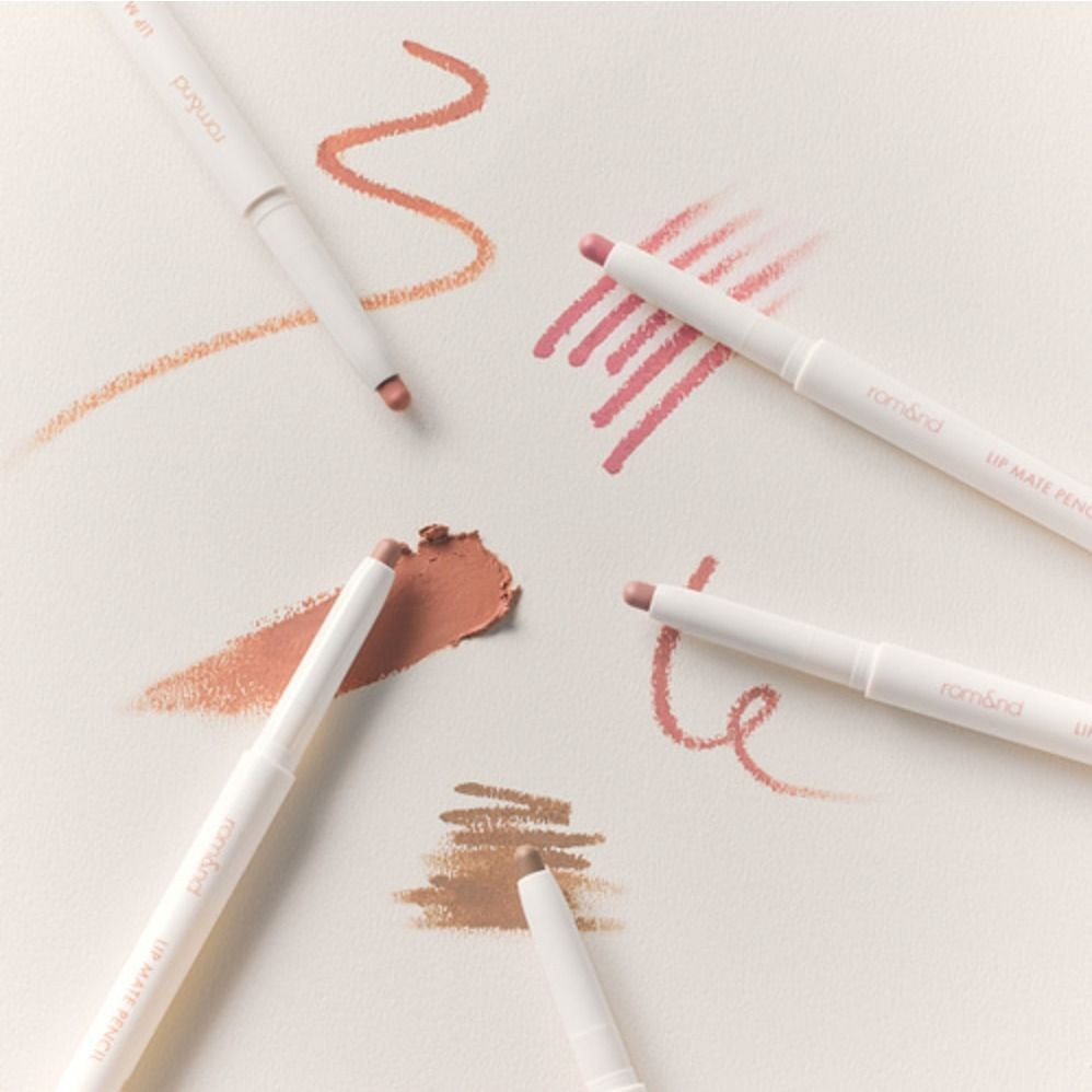 Chì Kẻ Viền Môi Nhung Lì Thiết Kế 2 Đầu Romand Lip Mate Pencil