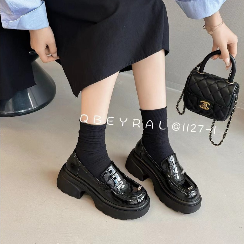 Giày Moca Nữ Mũi Tròn Đế Dày Kiểu Dáng Trẻ Trung Gắn Chữ Miumiu Hot Trend 1127-1