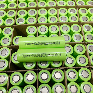 (1 Viên) Pin Lishen 18650 dung lượng 2000mAh 10C (20A)