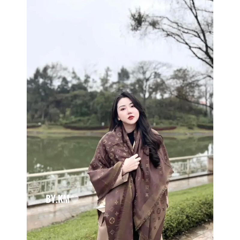 Khăn lụa đũi LV new