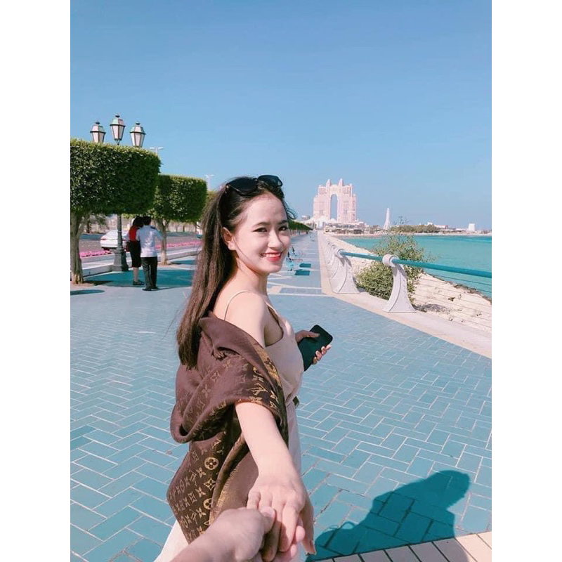 Khăn lụa đũi LV new