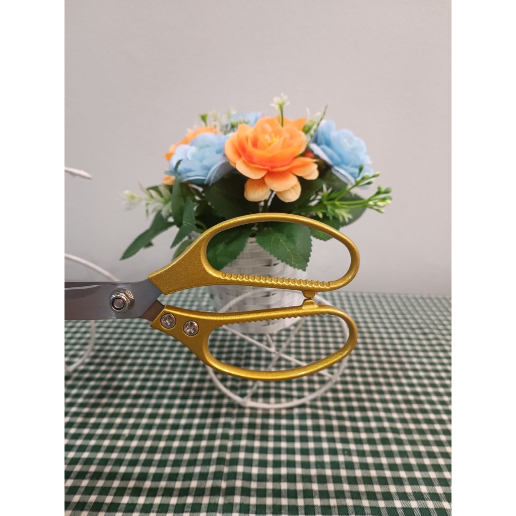 Kéo Nhật SK5 siêu bền,chất liệu thép không gỉ,Kéo Nhật siêu sắc.