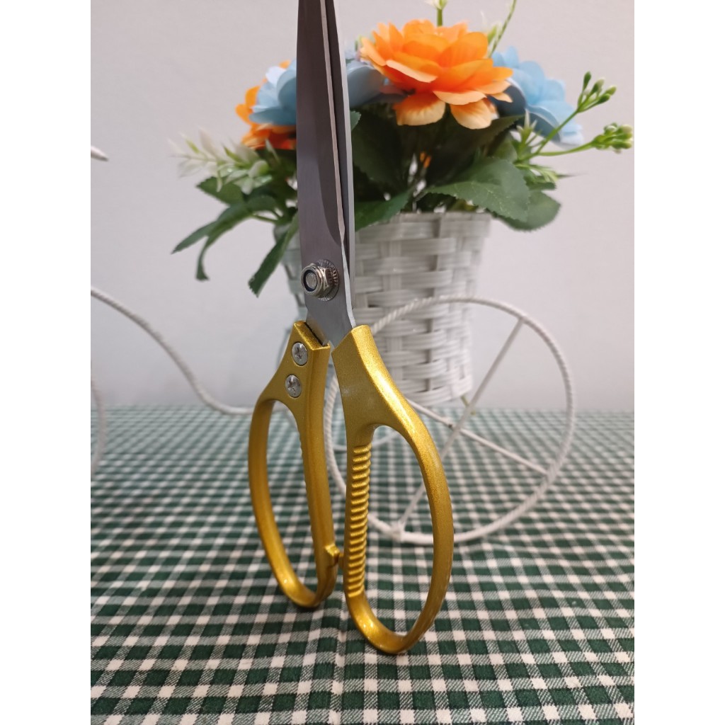 Kéo Nhật SK5 siêu bền,chất liệu thép không gỉ,Kéo Nhật siêu sắc.